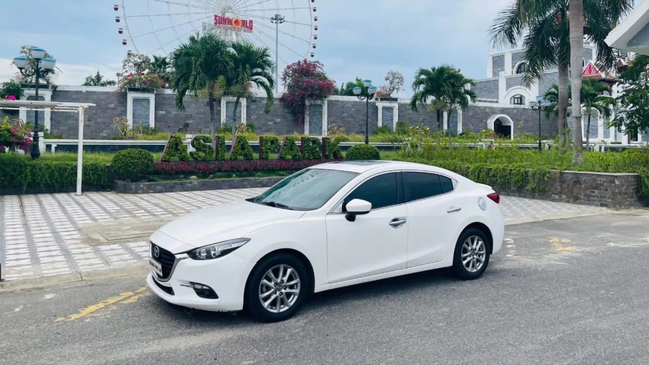 Thuê xe 4 chỗ có tài xế giá rẻ, xe đời mới đi tỉnh tại Bảo Ngọc Travel